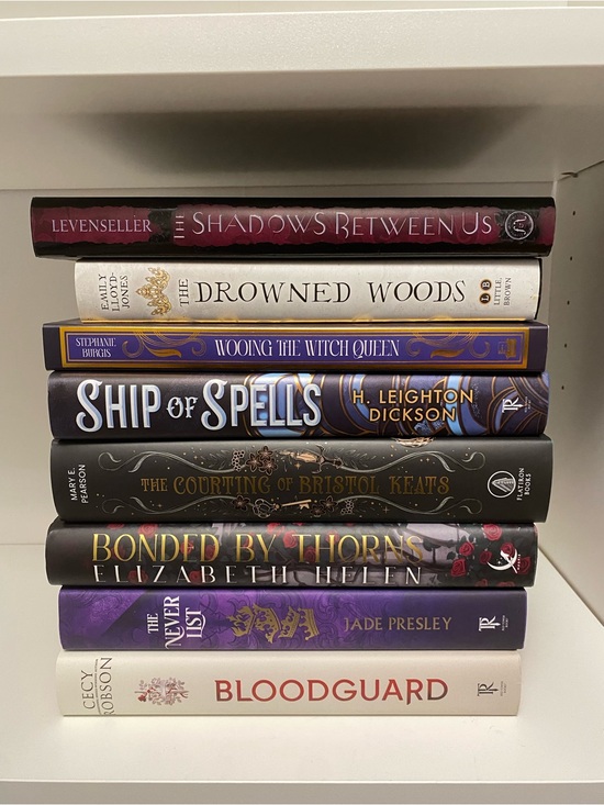 Other - Fantasy Romance SE Hardcovers Bundle